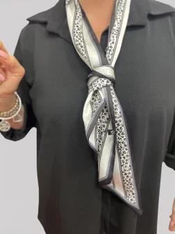 Cravate Foulard