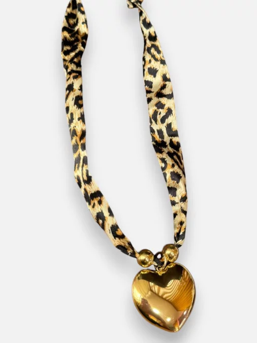 Collier Léoheart
