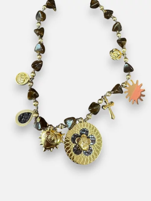 Collier Darling