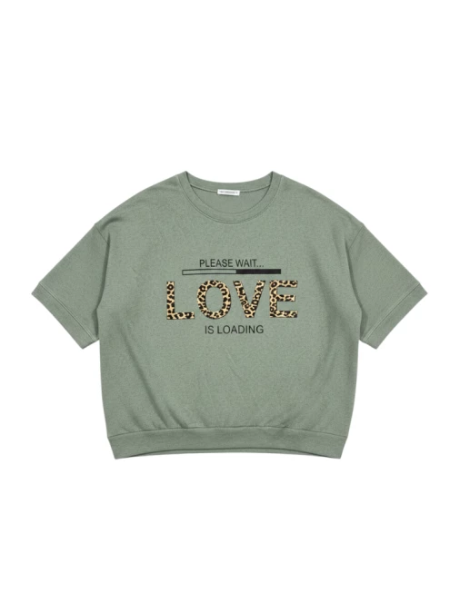 T-Shirt Loading