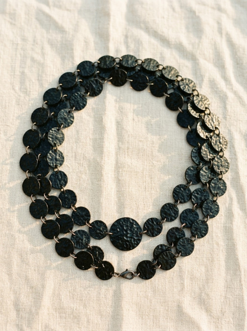 Collier Black