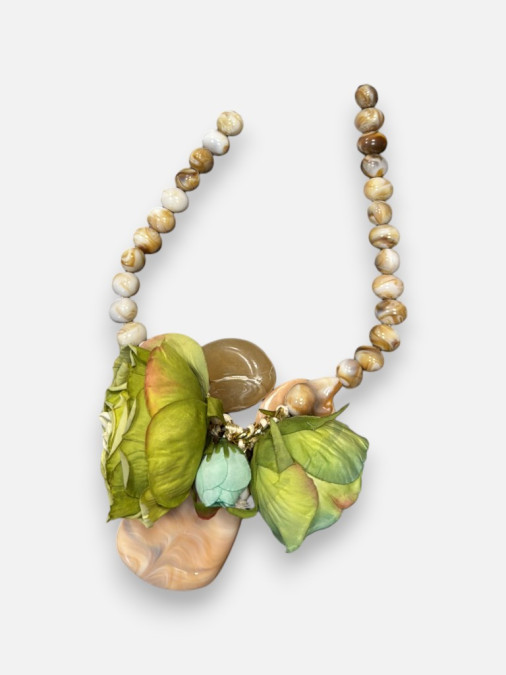 Collier Rosa