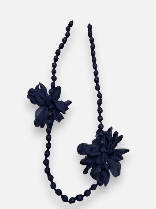 Collier Sarah