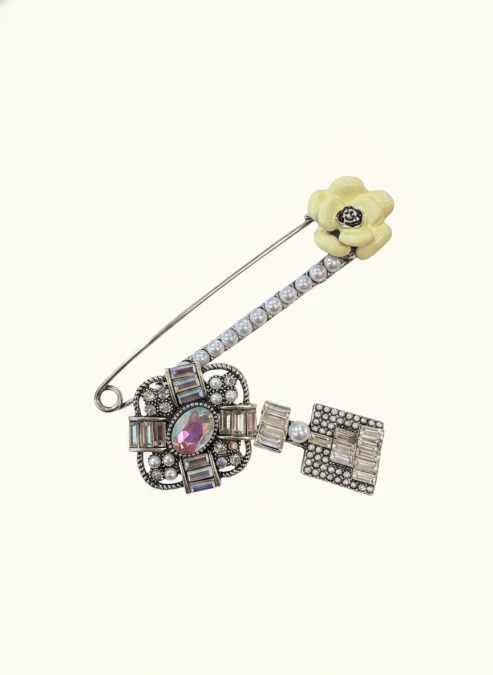Broche Chic